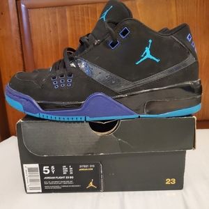 Jordan Flight 23 BG 5.5Y